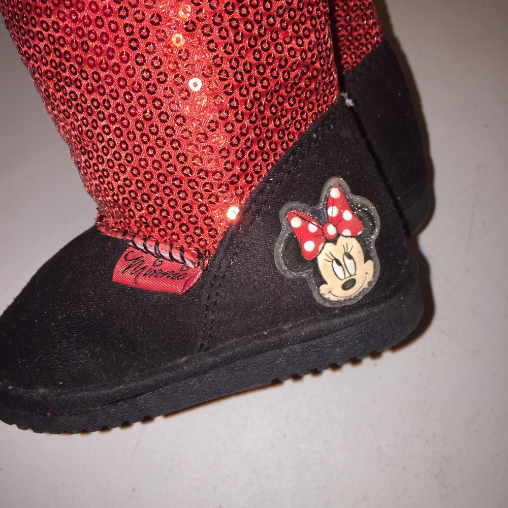 🔴SOLD🔴 Minnie Mouse Boots 🎀 - Picture 2 of 4